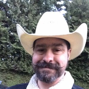 Meet your Posher, Eddy